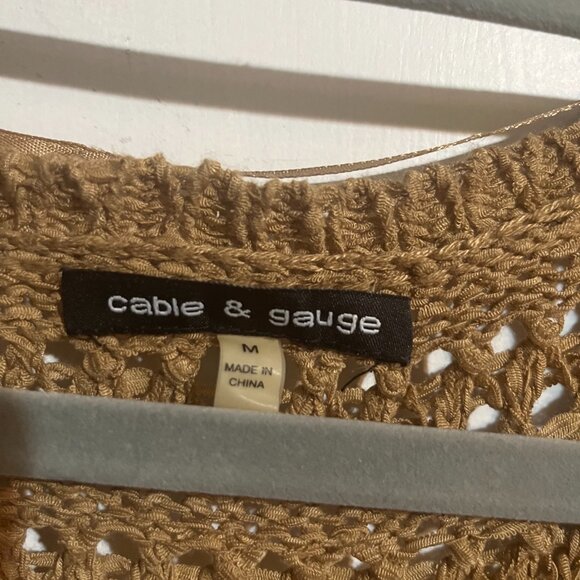 CABLE AND GAUGE BROWN V-NECK SHORT SLEEVE TOP SZ M - Picture 3 of 5